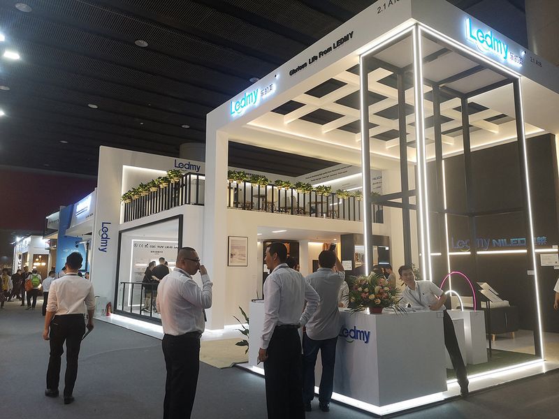 广州（光亚）照明展设计搭建案例-乐的美接待区照片