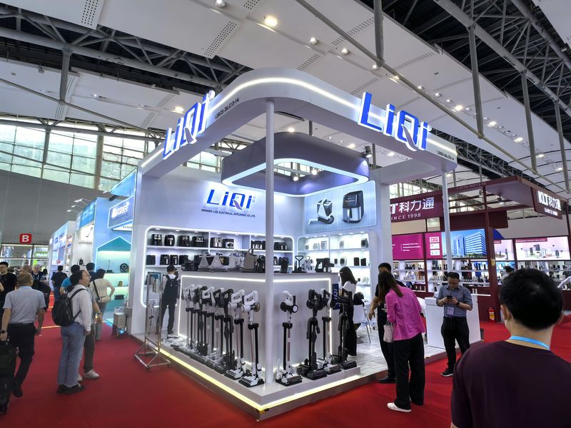 广交会搭建商：力美会展案例LIQI照片